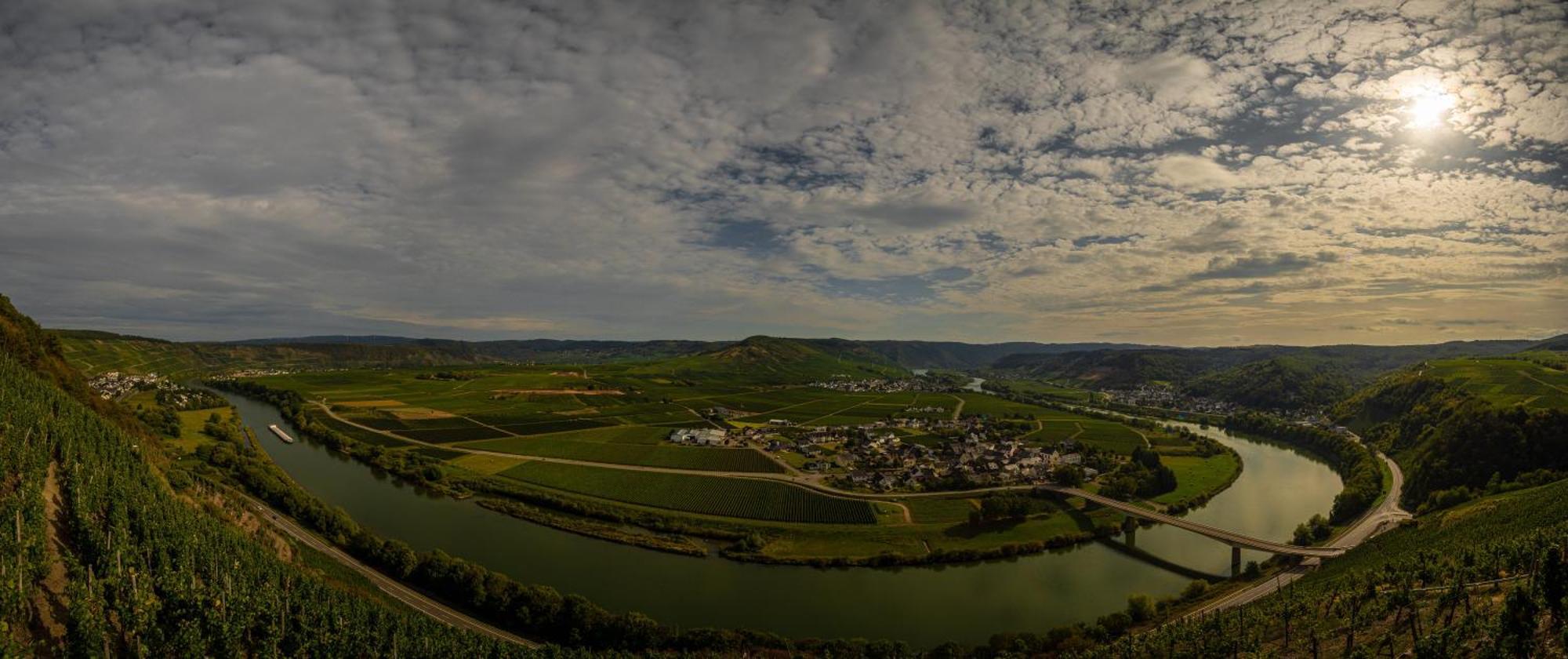 Neue Loft Im Alten Kelterhaus - Urlaub Im Wein- Und Ferienort Bekond Buitenkant foto