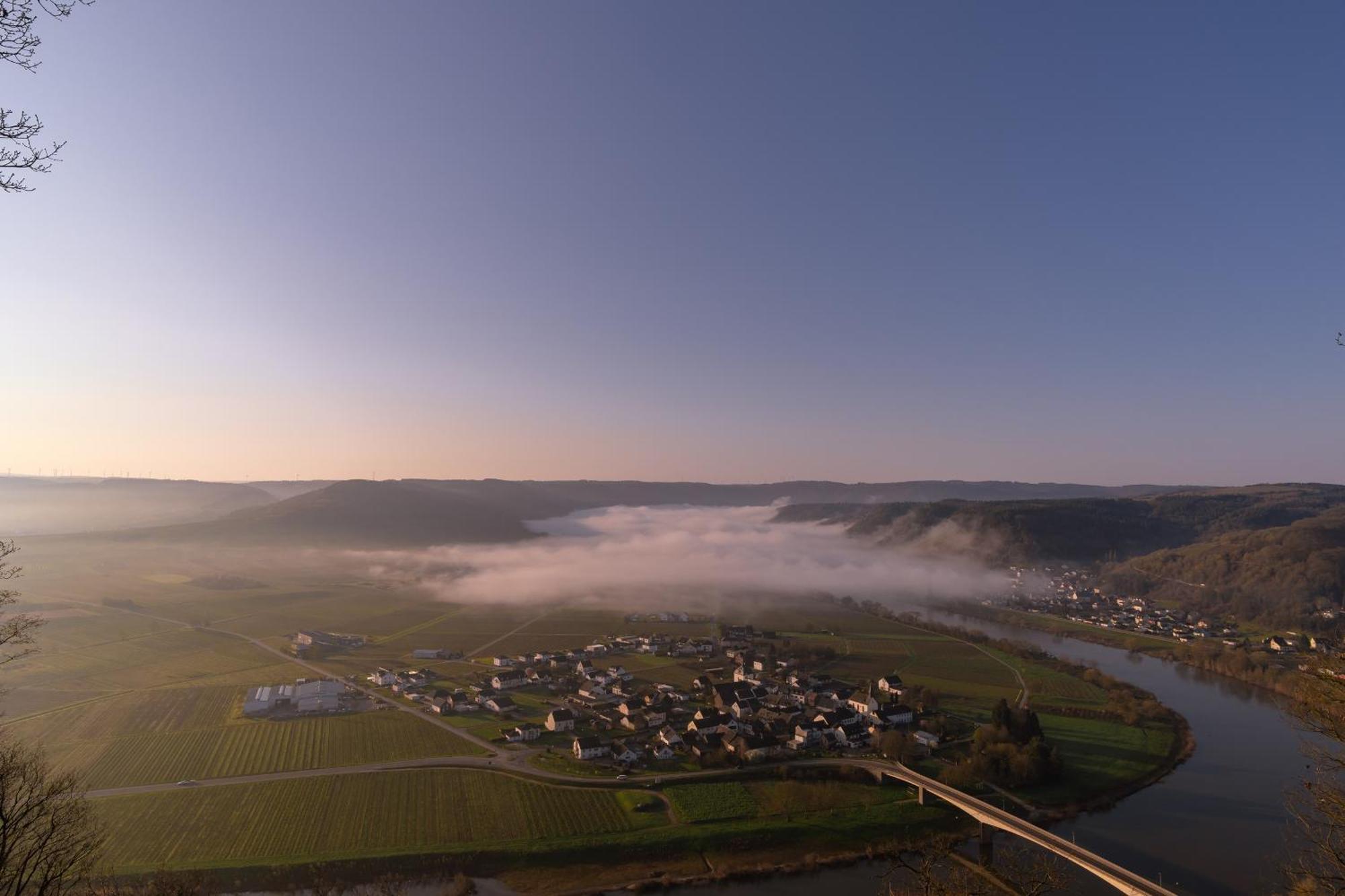 Neue Loft Im Alten Kelterhaus - Urlaub Im Wein- Und Ferienort Bekond Buitenkant foto